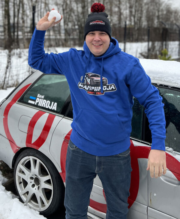 Wampiiroja tutimüts must